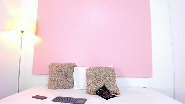 Snapshot of andyylove_jk chatting on 11-20-25, 12:27 andyylove jk online show from 11-20-25, 12:27