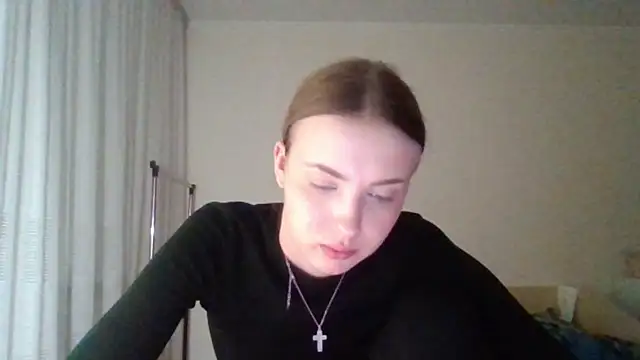 Snapshot of Sweety_Nika chatting on 12-12-24, 11:25 Sweety Nika online show from 12-12-24, 11:25