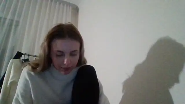 Snapshot of Sweety_Nika chatting on 01-11-25, 12:01 Sweety Nika online show from 01-11-25, 12:01