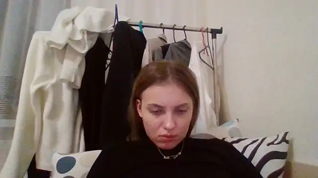Snapshot of Sweety_Nika chatting on 01-12-25, 04:42 Sweety Nika online show from 01-12-25, 04:42