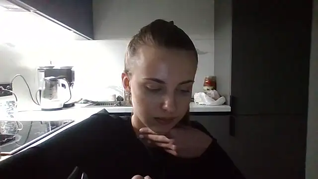Snapshot of Sweety_Nika chatting on 09-17-25, 09:27 Sweety Nika online show from 09-17-25, 09:27