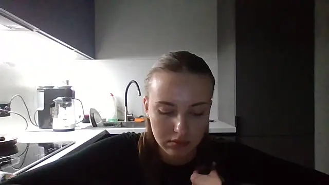 Snapshot of Sweety_Nika chatting on 09-25-25, 08:23 Sweety Nika online show from 09-25-25, 08:23