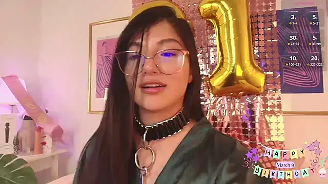 Snapshot of Eva_depp chatting on 03-10-25, 04:35 Eva depp online show from 03-10-25, 04:35