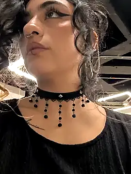 Lila Desiree online show from 12-13-24, 02:54