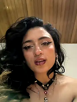 Lila Desiree online show from 12-19-24, 08:02