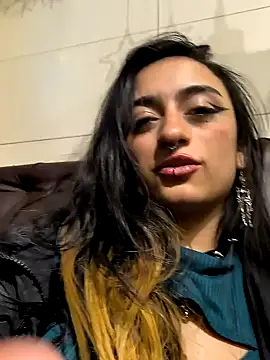 Lila Desiree online show from 12-27-24, 02:14