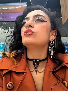 Lila Desiree online show from 12-31-24, 06:35