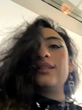 Lila Desiree online show from 01-05-25, 01:35