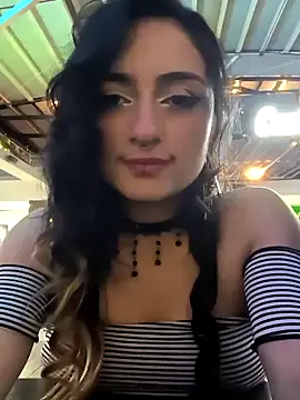 Lila Desiree online show from 01-08-25, 01:32