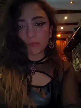 Lila Desiree online show from 01-12-25, 04:00