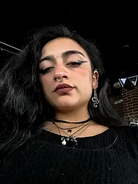 Lila Desiree online show from 10-27-25, 04:22