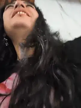 Lila Desiree online show from 06-17-26, 03:24