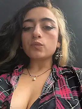 Lila Desiree online show from 07-22-26, 03:59