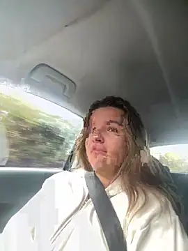 maisiesmithx online show from 11-16-25, 12:22