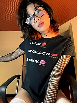 sue   0 online show from 09-14-25, 05:17