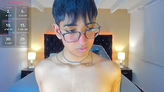 Snapshot of Dark_hairy_ chatting on 02-22-25, 03:34 Dark hairy  online show from 02-22-25, 03:34