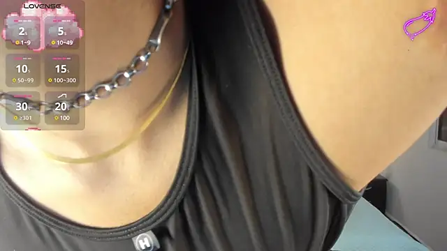 Snapshot of Dark_hairy_ chatting on 03-12-25, 03:13 Dark hairy  online show from 03-12-25, 03:13
