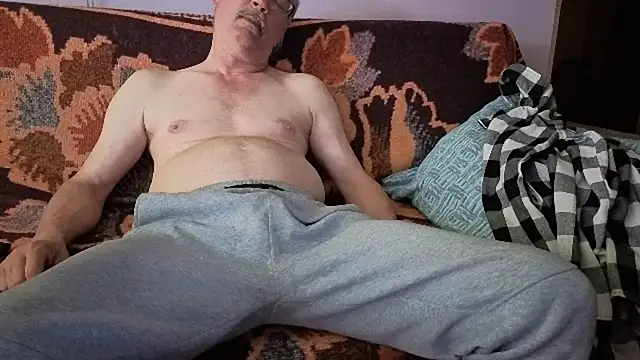 loverboyxxx69 online show from 04-28-26, 03:17