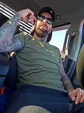 Beardedtattood online show from 09-11-25, 12:16