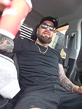 Beardedtattood online show from 09-26-25, 12:31