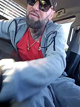 Beardedtattood online show from 09-30-25, 01:49