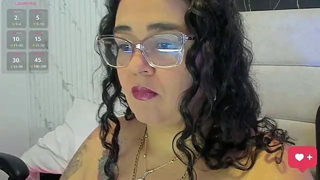 Reginavegaa online show from 07-22-26, 11:35