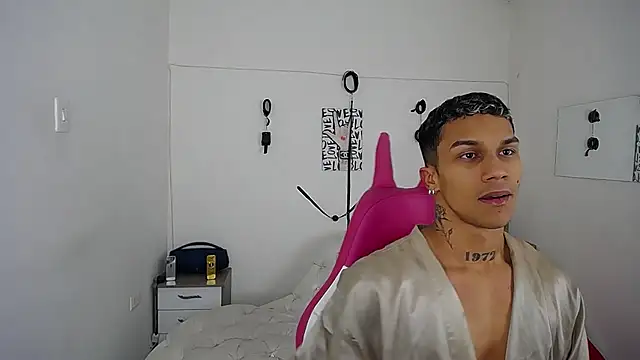 Leonard Price online show from 11-19-25, 01:38