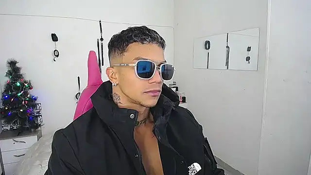 Leonard Price online show from 12-03-25, 02:26