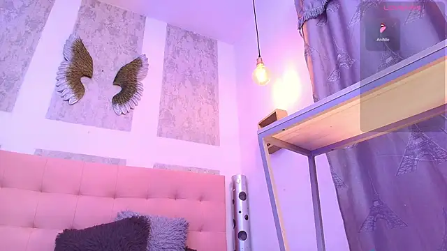zhamira 21 online show from 06-18-26, 08:57