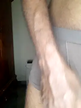 Snapshot of SuranSexy33 chatting on 09-11-25, 06:35 SuranSexy33 online show from 09-11-25, 06:35