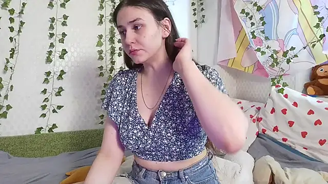 Snapshot of Mila_starx chatting on 01-07-25, 06:05 Mila starx online show from 01-07-25, 06:05