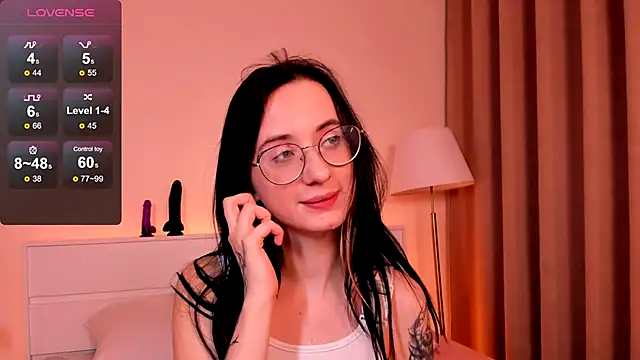 Snapshot of Dark_Lola_ chatting on 12-04-24, 03:54 Dark Lola online show from 12-04-24, 03:54