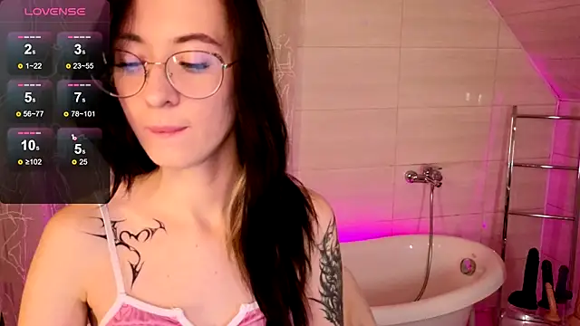 Snapshot of Dark_Lola_ chatting on 12-07-24, 12:45 Dark Lola online show from 12-07-24, 12:45
