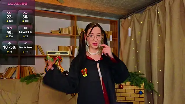 Snapshot of Dark_Lola_ chatting on 12-15-24, 09:35 Dark Lola online show from 12-15-24, 09:35
