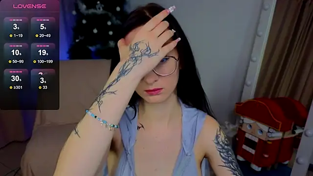 Snapshot of Dark_Lola_ chatting on 12-22-24, 09:44 Dark Lola online show from 12-22-24, 09:44