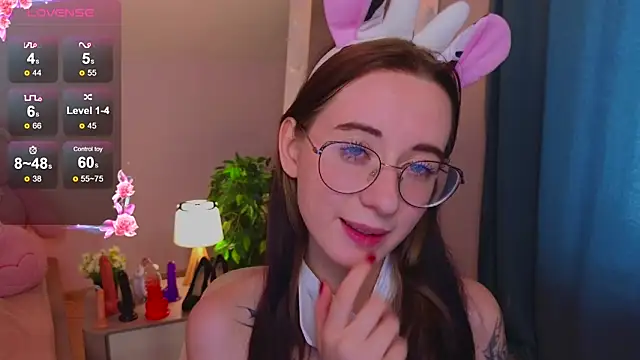 Snapshot of Dark_Lola_ chatting on 02-25-25, 07:20 Dark Lola online show from 02-25-25, 07:20