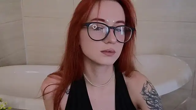 Snapshot of Dark_Lola_ chatting on 10-07-25, 01:36 Dark Lola online show from 10-07-25, 01:36