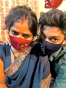 Snapshot of Indian_Lust_Couple chatting on 01-10-25, 08:26 Indian Lust Couple online show from 01-10-25, 08:26