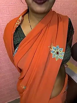 Snapshot of Indian_Lust_Couple chatting on 11-15-25, 05:09 Indian Lust Couple online show from 11-15-25, 05:09