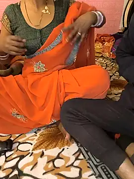 Snapshot of Indian_Lust_Couple chatting on 11-22-25, 01:59 Indian Lust Couple online show from 11-22-25, 01:59