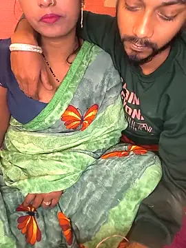 Snapshot of Indian_Lust_Couple chatting on 12-15-25, 11:20 Indian Lust Couple online show from 12-15-25, 11:20