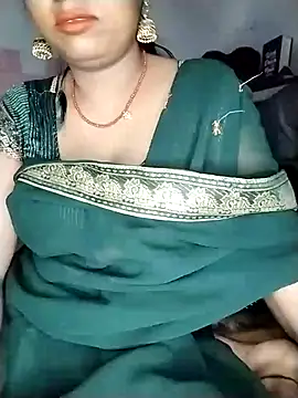 Snapshot of Indian_Lust_Couple chatting on 02-20-26, 09:37 Indian Lust Couple online show from 02-20-26, 09:37