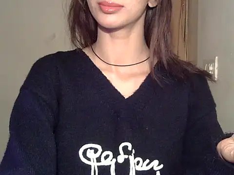 MAAYRA 09 online show from 01-06-26, 12:42