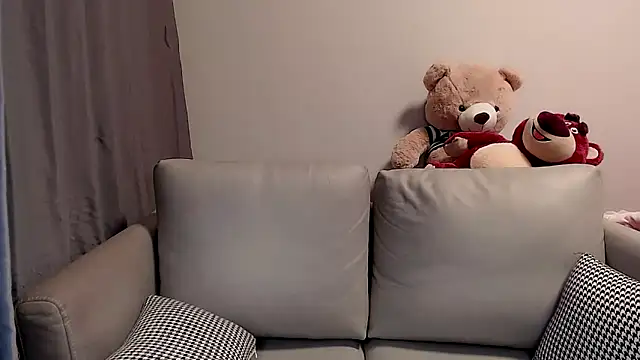 Snapshot of Little-sweet chatting on 02-11-25, 12:48 Little-sweet online show from 02-11-25, 12:48