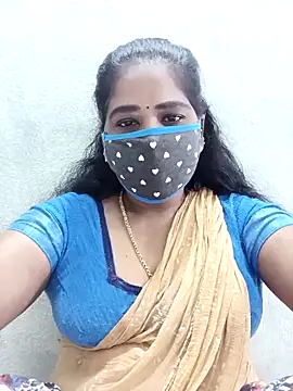 Snapshot of MaaliiiPonuTamil chatting on 10-22-25, 02:56 MaaliiiPonuTamil online show from 10-22-25, 02:56