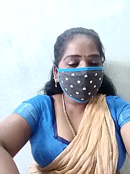 Snapshot of MaaliiiPonuTamil chatting on 10-24-25, 02:08 MaaliiiPonuTamil online show from 10-24-25, 02:08