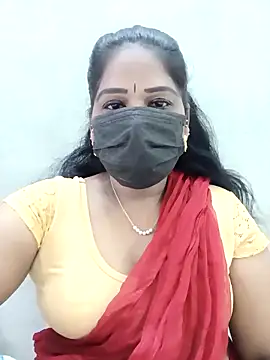 Snapshot of MaaliiiPonuTamil chatting on 11-15-25, 01:25 MaaliiiPonuTamil online show from 11-15-25, 01:25