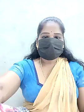 Snapshot of MaaliiiPonuTamil chatting on 11-19-25, 01:22 MaaliiiPonuTamil online show from 11-19-25, 01:22