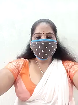 Snapshot of MaaliiiPonuTamil chatting on 11-22-25, 01:48 MaaliiiPonuTamil online show from 11-22-25, 01:48