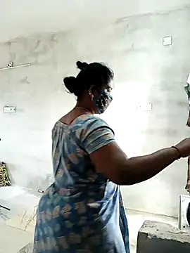 Snapshot of MaaliiiPonuTamil chatting on 11-28-25, 04:37 MaaliiiPonuTamil online show from 11-28-25, 04:37